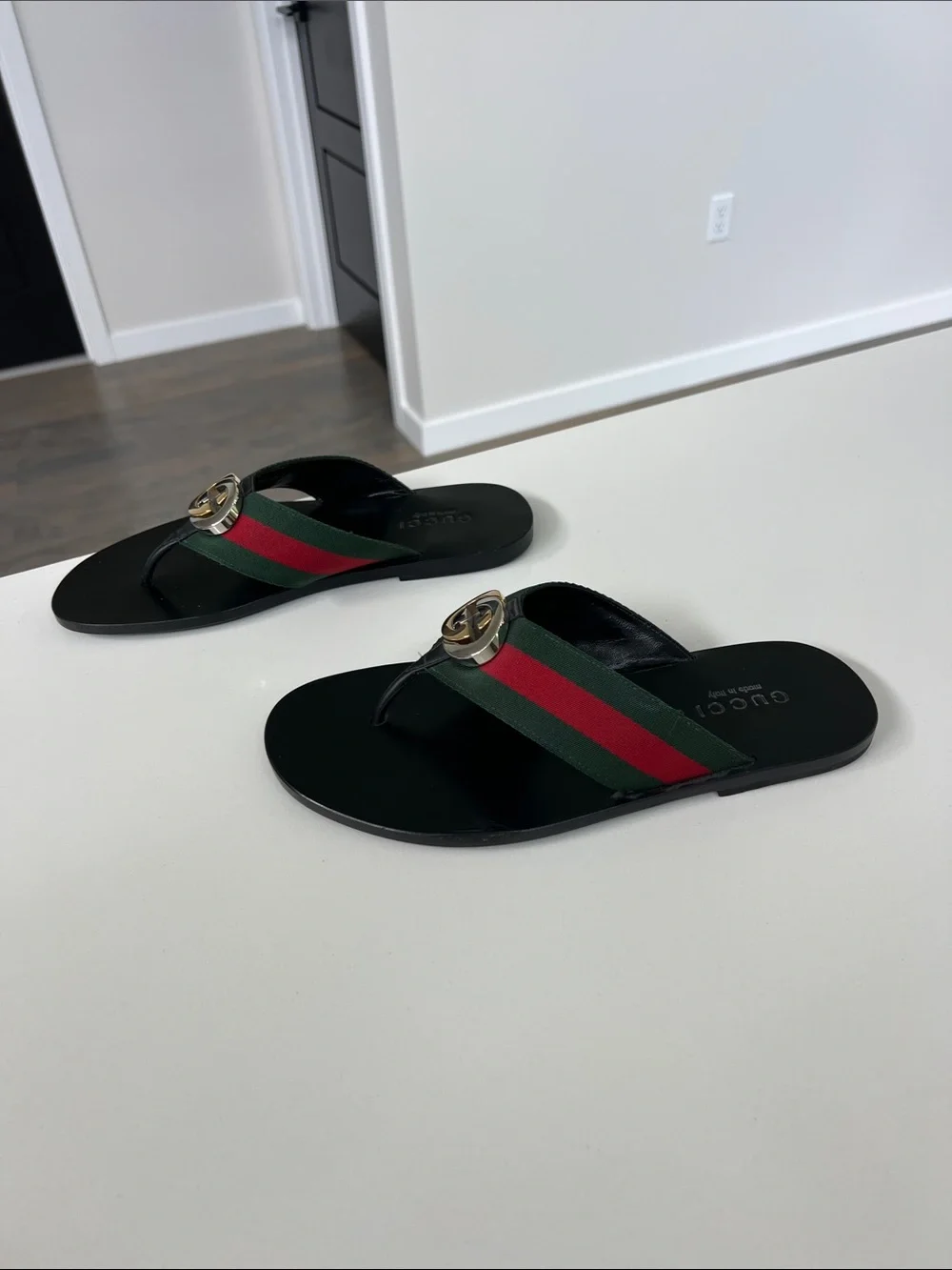 Gucci nylon green and red striped silver gold GG logo sandals flip flops men’s 6